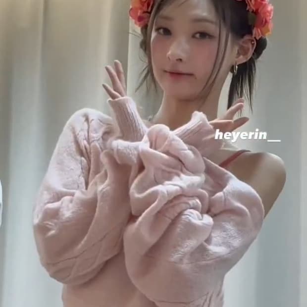 (새상품) 벨리아르 케이블 니트