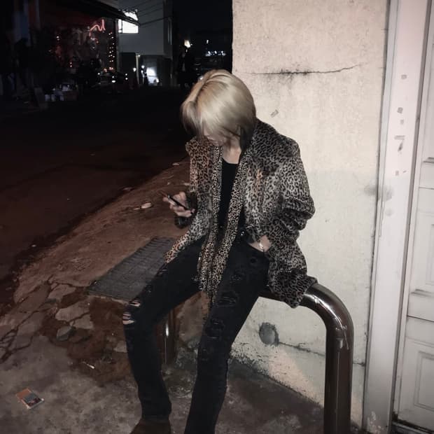 00‘s 캘빈 클라인 레오파드 하이넥 퍼 자켓