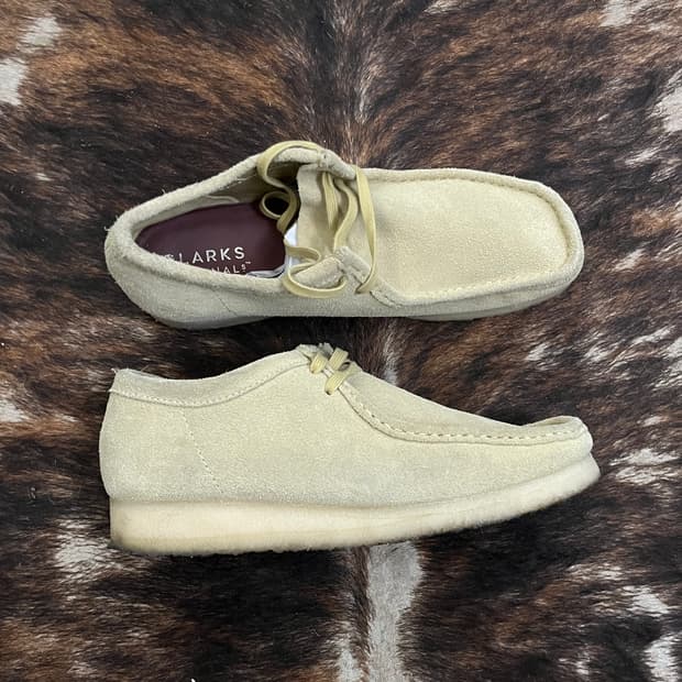 Clarks Wallabee Maple Suede