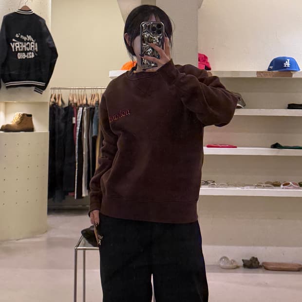 노양 로고 브라운 크루넥 스웻셔츠 U1434