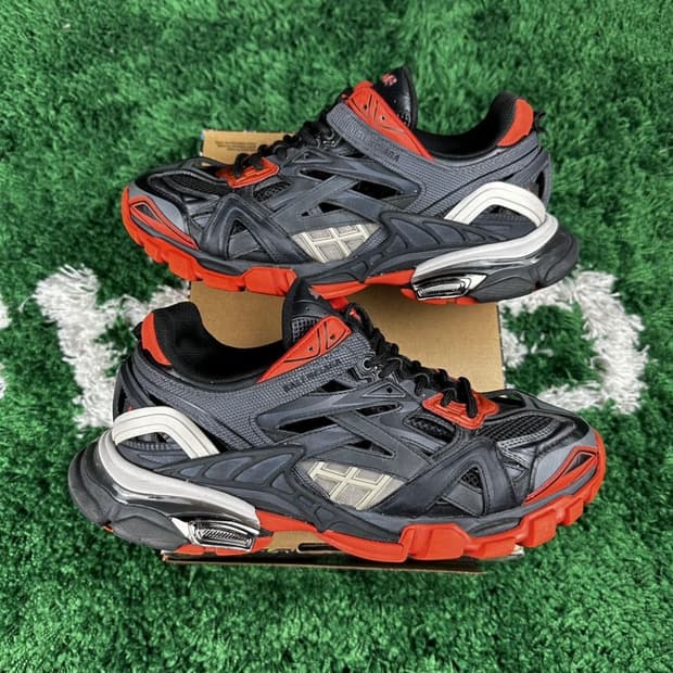 BALENCIAGA TRACK 2