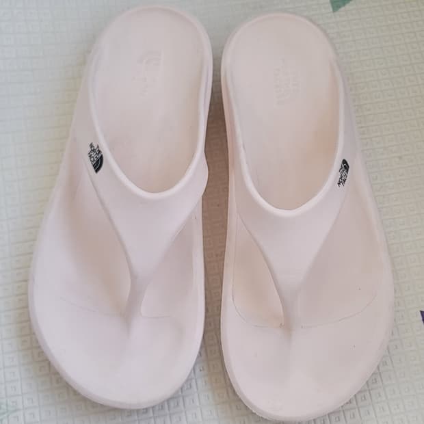 노스페이스 쪼리