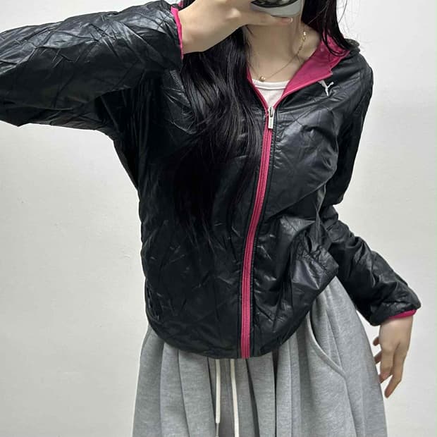 퓨마 일본판 블랙 핑크 퀄티드 자켓 경량  후드 패딩(L)