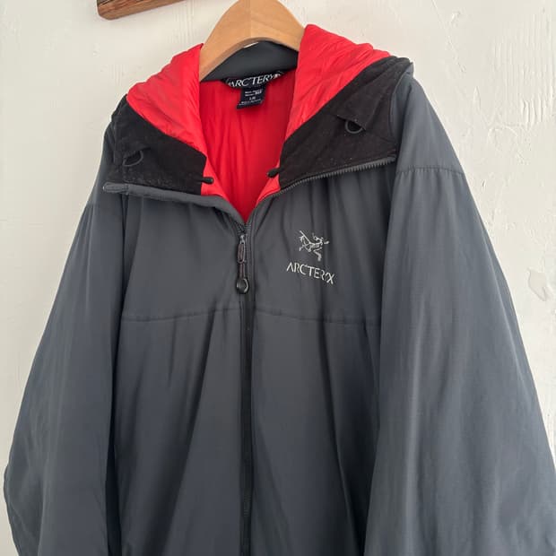 Arcteryx 아크테릭스 아톰 LT 후드 자켓