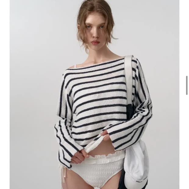 더바넷 스트라이프 니트탑 블루