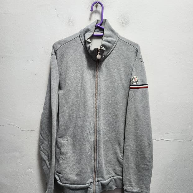 몽클레어 전투용 그레이 집업