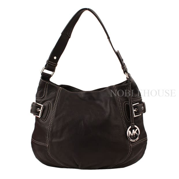 마이클코어스 블랙 은장 버클 숄더백