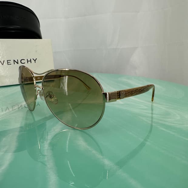 [새상품 무료배송] 정품 지방시 Made in Italy 선글라스