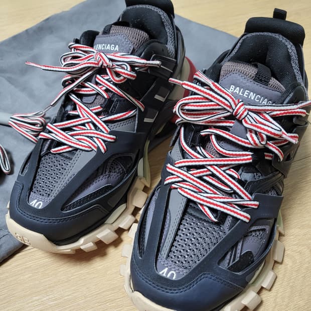 발렌시아가 트랙 40사이즈 민트급