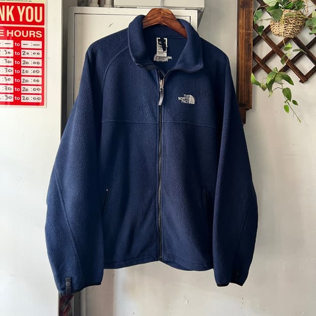 [M]노스페이스 해외판 센터로고 네이비 집업 플리스