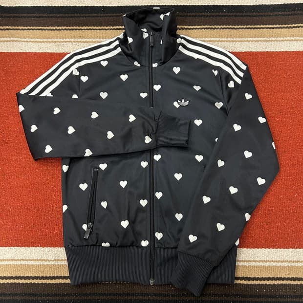 아디다스 하트 트랙탑