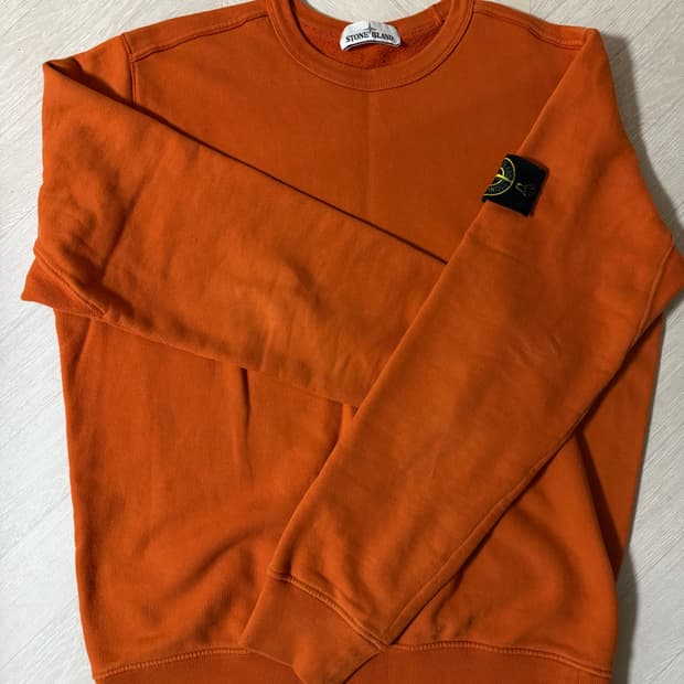 스톤아일랜드 맨투맨 L 100