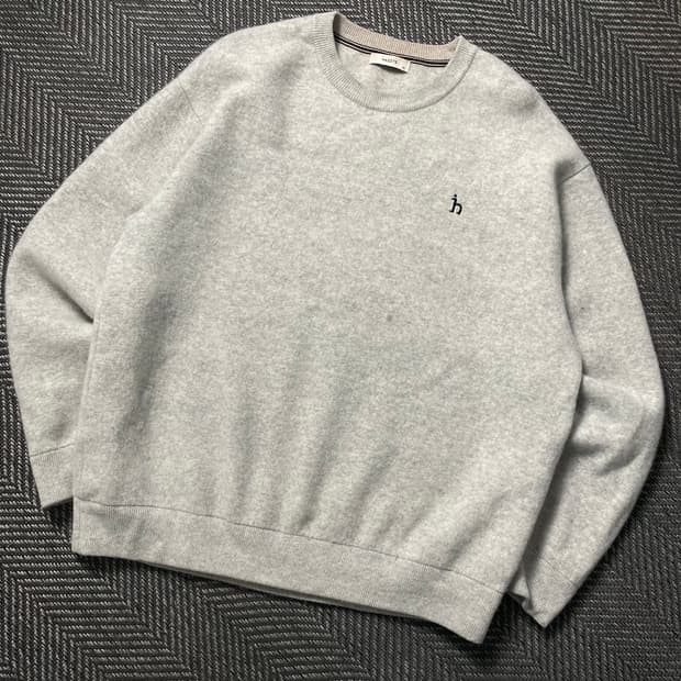 헤지스 자수로고 미니멀 베이직 니트y 4967