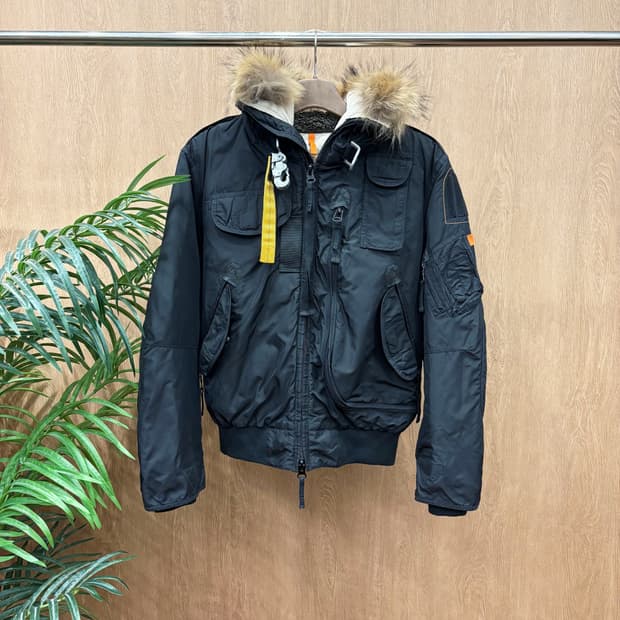 파라점퍼스 코디악 항공 다운 점퍼 퍼 트리밍 후드 멀티 포켓 디테일 블랙