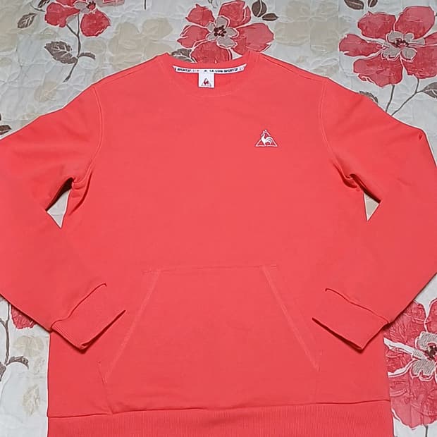 르꼬끄 맨투맨 실측100 가슴54 기장71