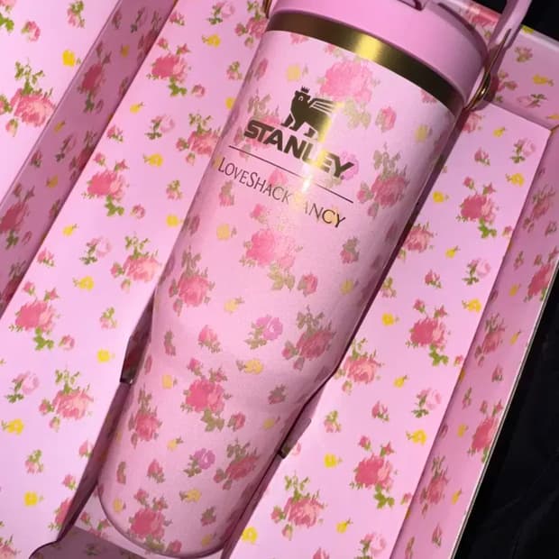 스탠리 러브쉐이크팬시 콜라보