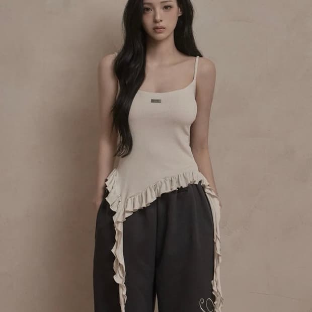 카키포인트 Ruffle Layered Sleeveless 러플 레이어드