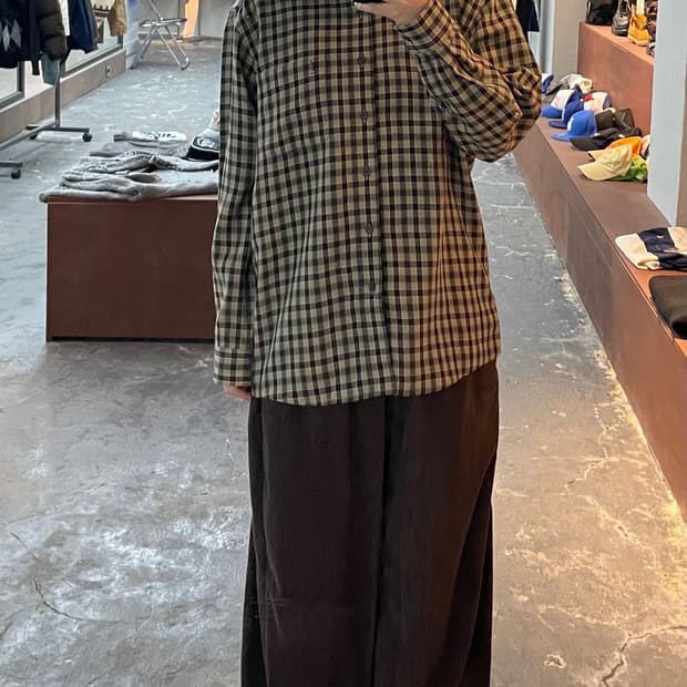 입생로랑 브라운 체크 셔츠 H958