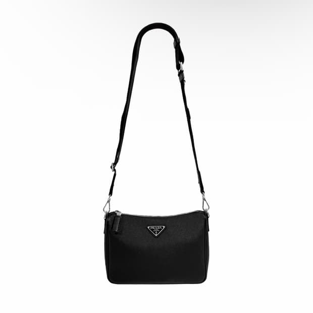 프라다 남성 삼각로고 사피아노 레더 테수토 숄더백 블랙 2VH113