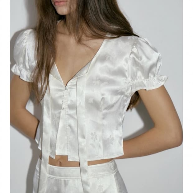 오버듀플레어 블라우스