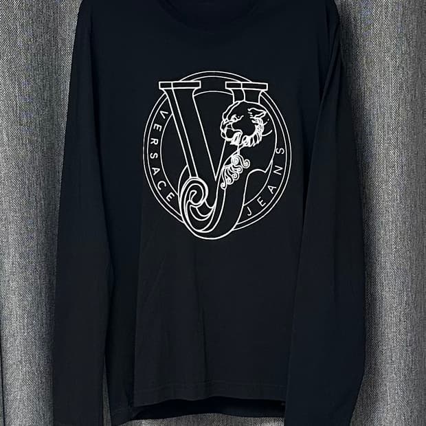 베르사체 롱 슬리브 L사이즈