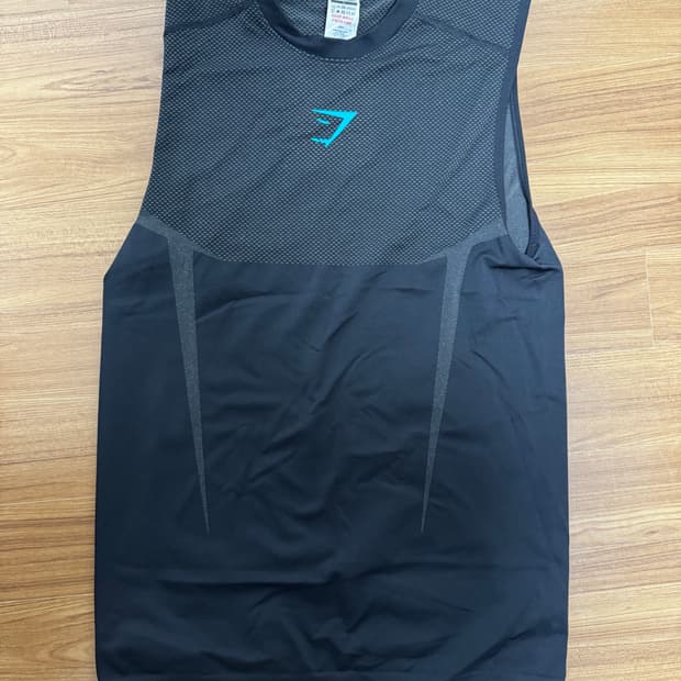 짐샤크V5 오닉스 블랙/그레이 탱크 L판매합니다!