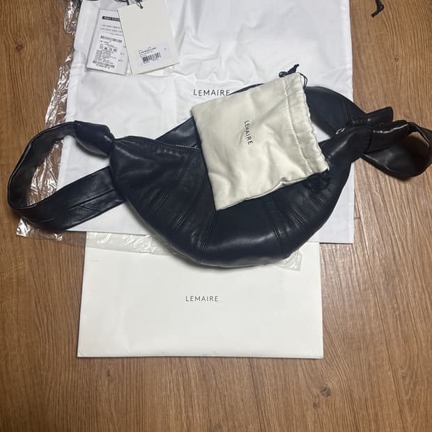 르메르 크루아상 크로스백 스몰