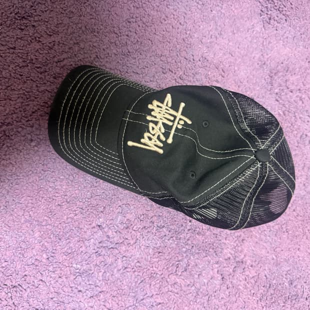 스투시 뉴에라 볼캡 블랙