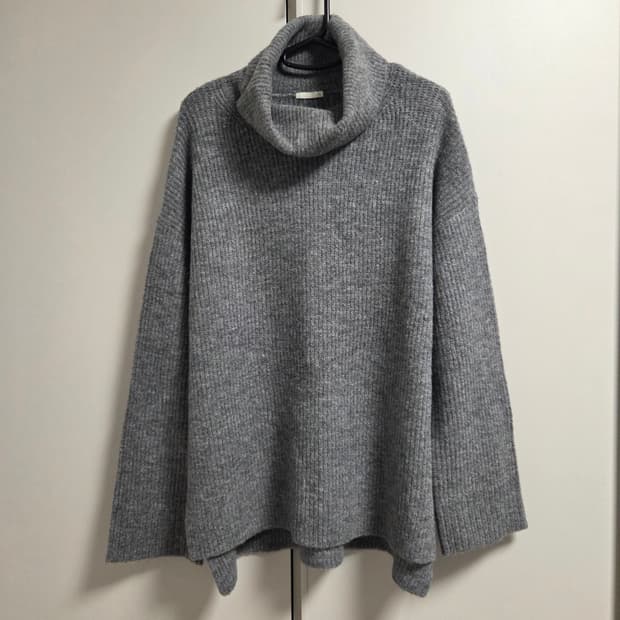 GU 그레이 터틀넥 니트 스웨터 L(100)