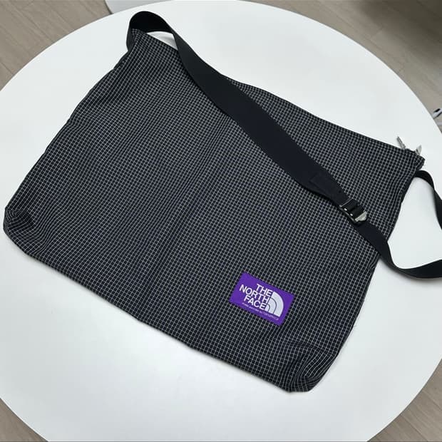 노스페이스 퍼플라벨 숄더백