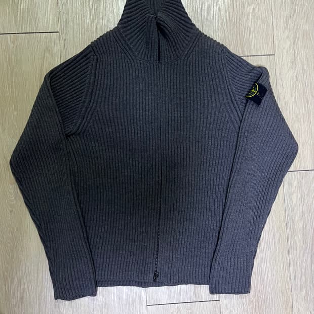 스톤아일랜드 골지 니트집업 s