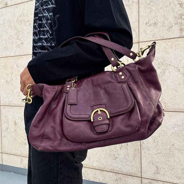 “Coach”00’s Burgundy Buckle Leather Bag