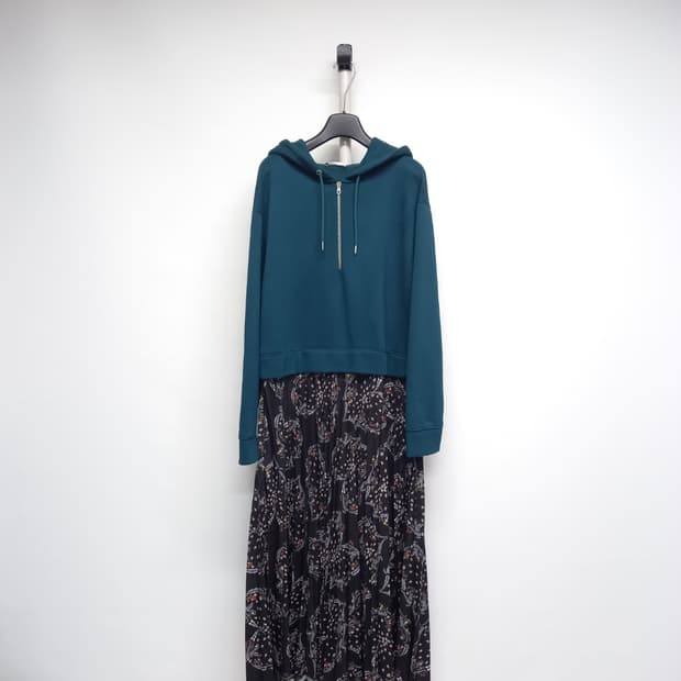 산드로 춘추동 네오프렌 플레어 맥시 롱 원피스 66.55