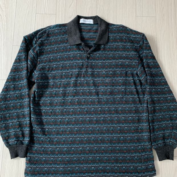 지방시(Givenchy) 카라 니트 셔츠