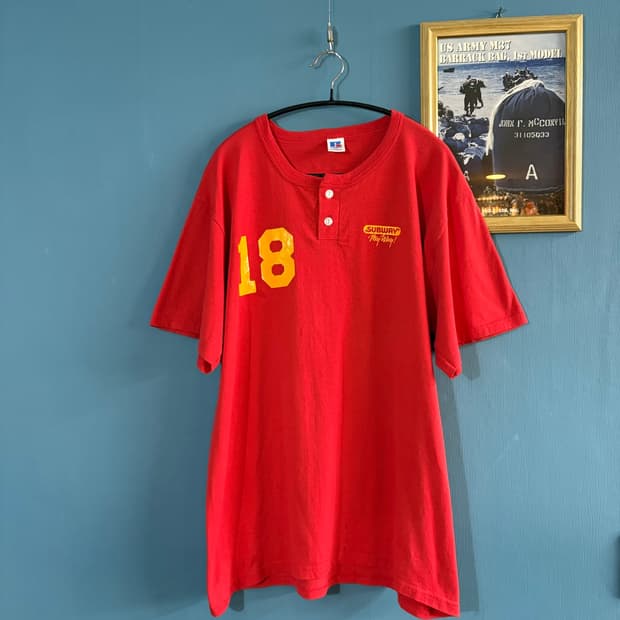 90‘s Russell Atlantic Subway T-shirt. 