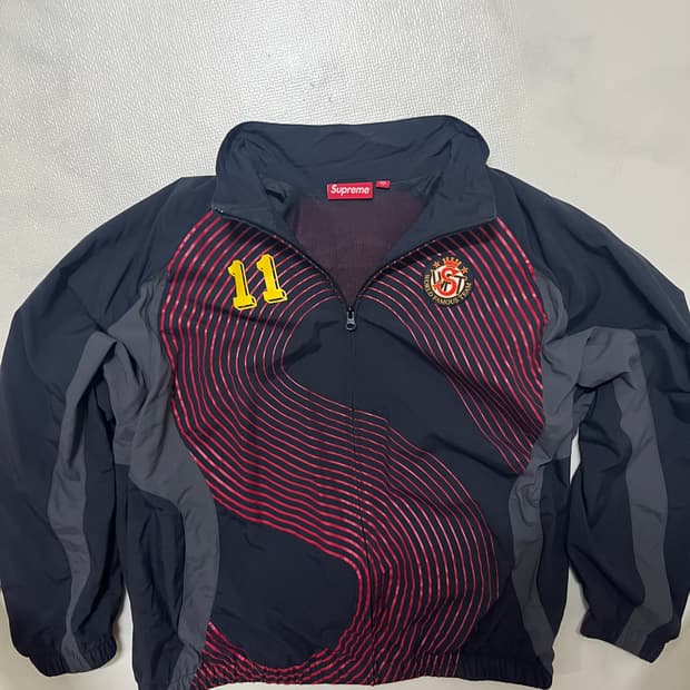슈프림 24fw s로고 트랙자켓 L사이즈