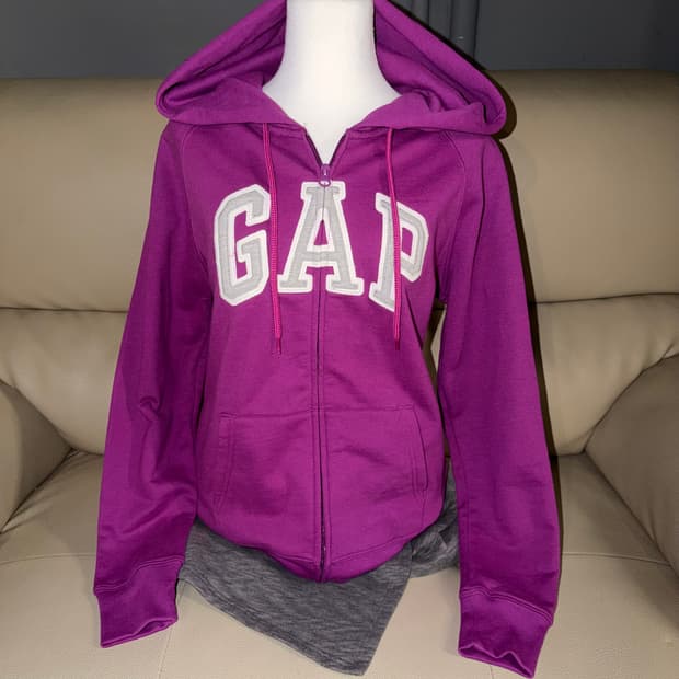 Gap magenta pink hood zip-up