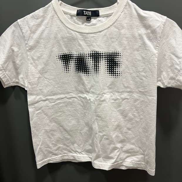 TATE 테이트 티셔츠