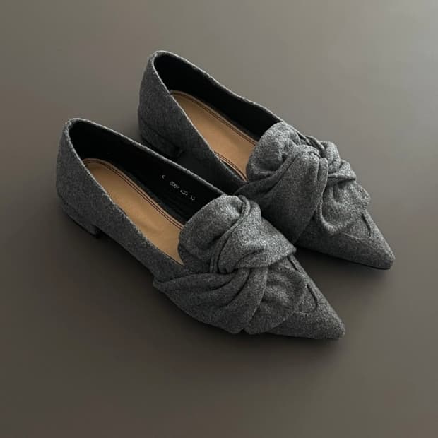 Knotted stiletto Heel