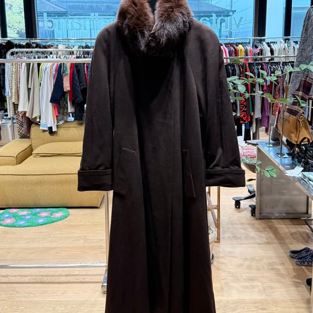 에스카다 브라운 캐시미어혼방 넥카라퍼 코트