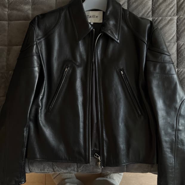 타일레 24ss 카우하이드 레더 바이커 자켓 (2)