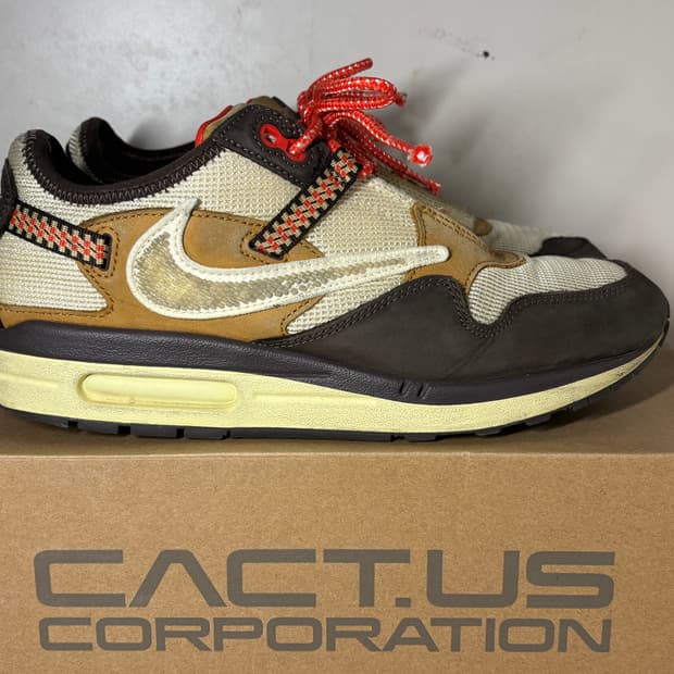 나이키 x 트래비스 스캇 에어맥스1 캑터스 브라운