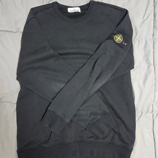 스톤아일랜드 맨투맨 