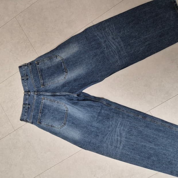 해칭룸 와이드 커브진 워시드블루 2사이즈