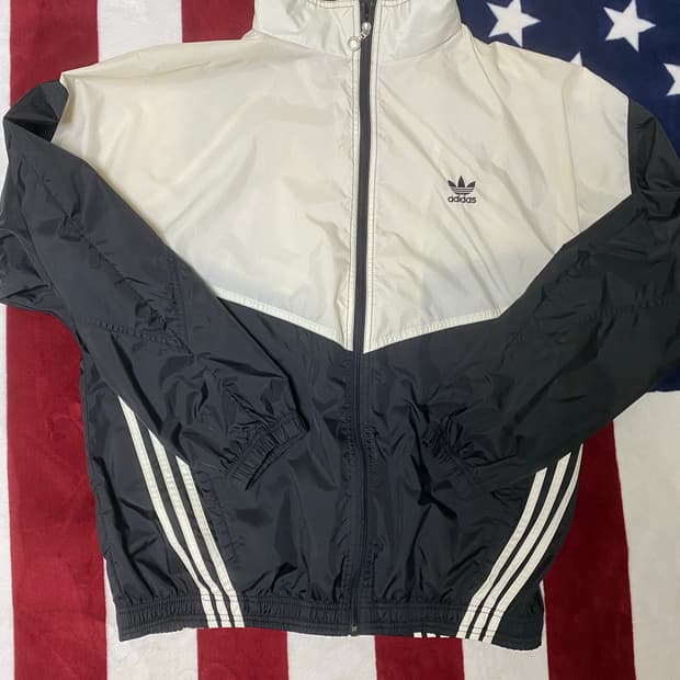 아디다스 90s usa 바람막이