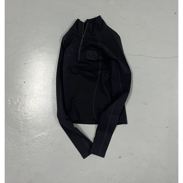 Plastic product 소프트쉘 하프집업 S