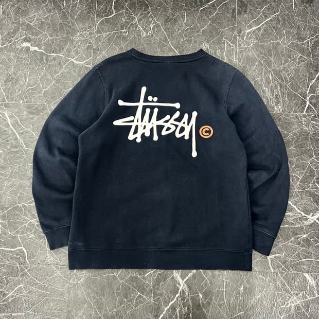 스투시 베이직 스탁로고 맨투맨