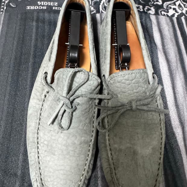 TODS 토즈 스웨이드 드라이빙 슈즈 로퍼 .