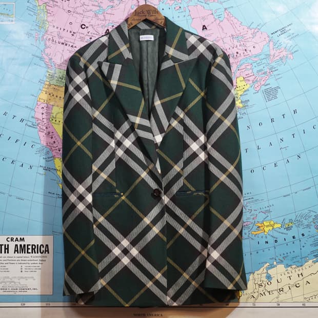 버버리 24ss 컬렉션 체크 자켓