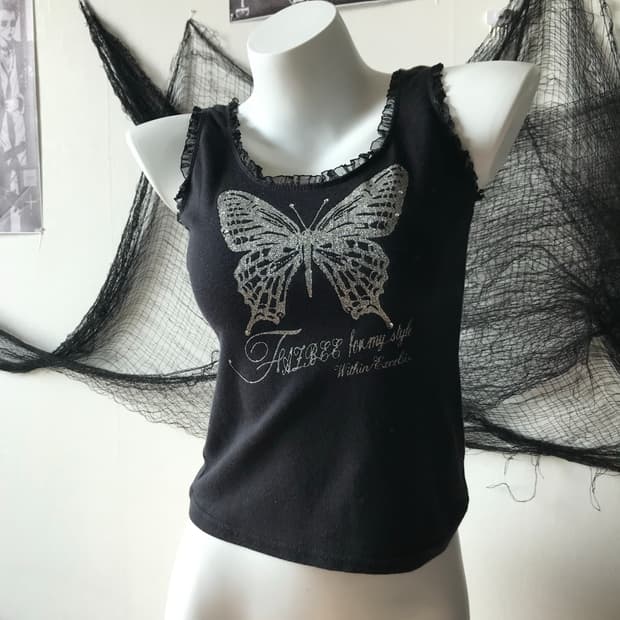 Butterfly lace detailed sleeveless  